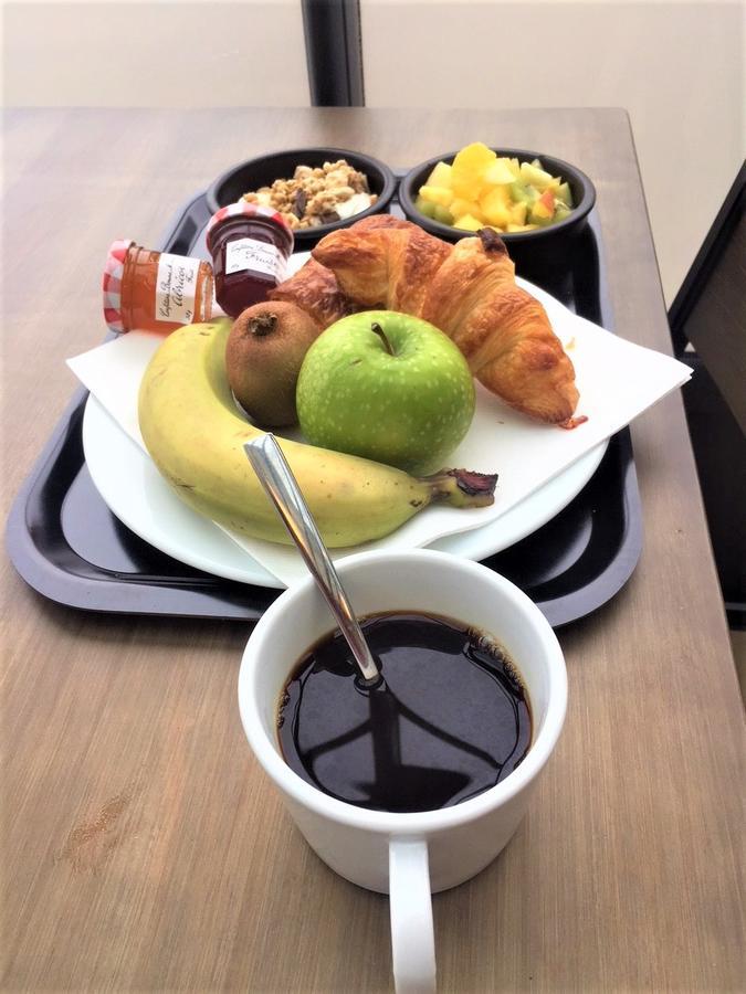 Hotel De La Gare - Restaurant Bistro Quai La Roche-sur-Yon Zewnętrze zdjęcie