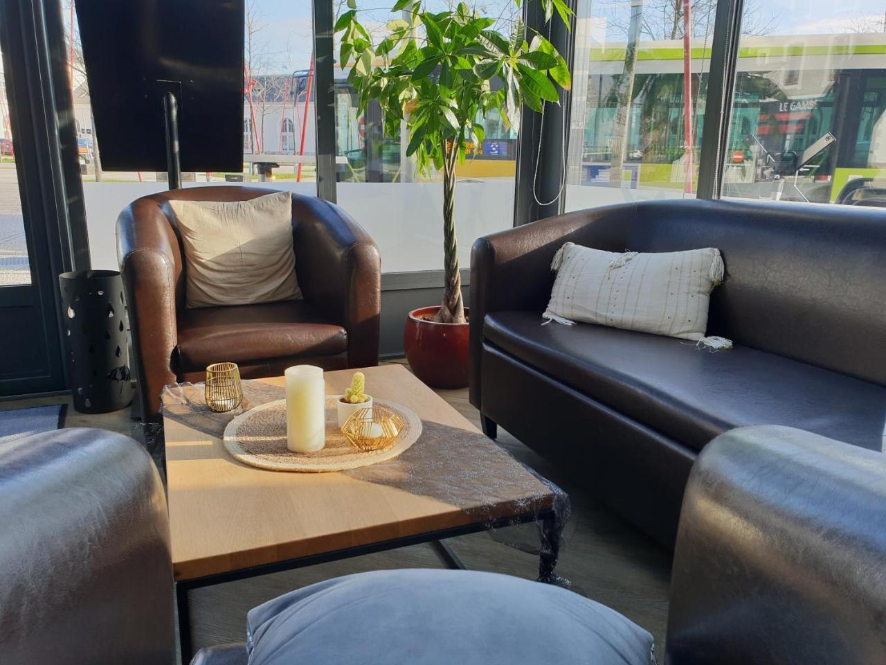 Hotel De La Gare - Restaurant Bistro Quai La Roche-sur-Yon Zewnętrze zdjęcie